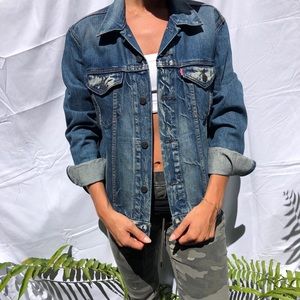 Vintage Levi’s denim jacket